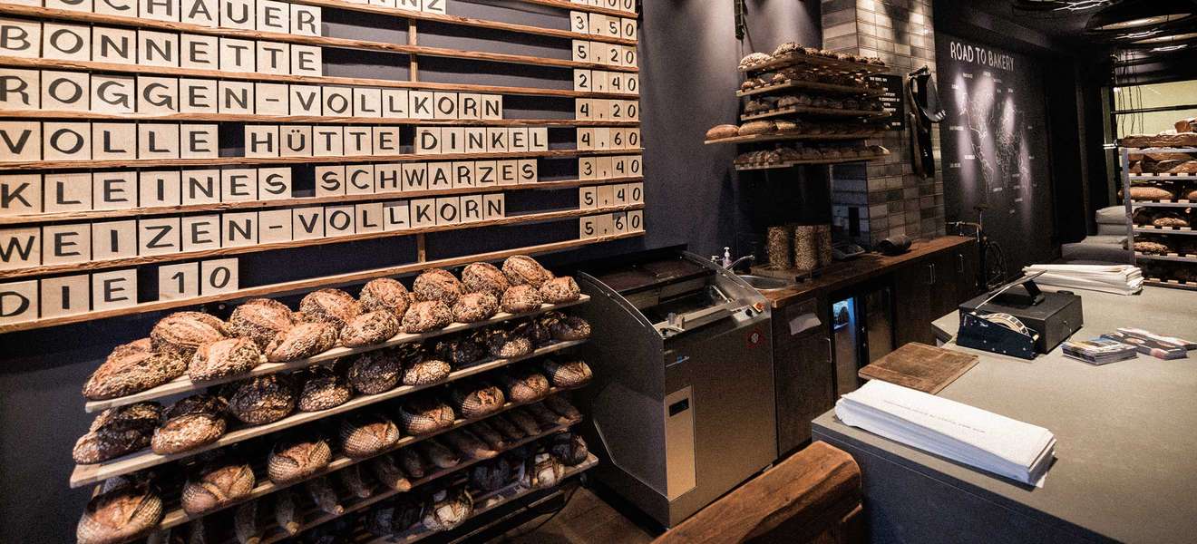 Max Kugel in Bonn: Keine Brötchen, keine Croissants, nur Brot – davon aber zehn Sorten, handwerklich gebacken.