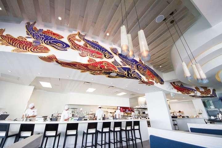 Sushi-Spezialitäten und modernes Design im Gourmet-Restaurant »Miku«. / Foto: beigestellt