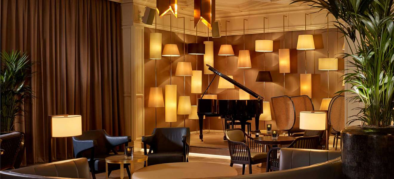 »The Curtain Club« in »The-Ritz-Carlton, Berlin«
