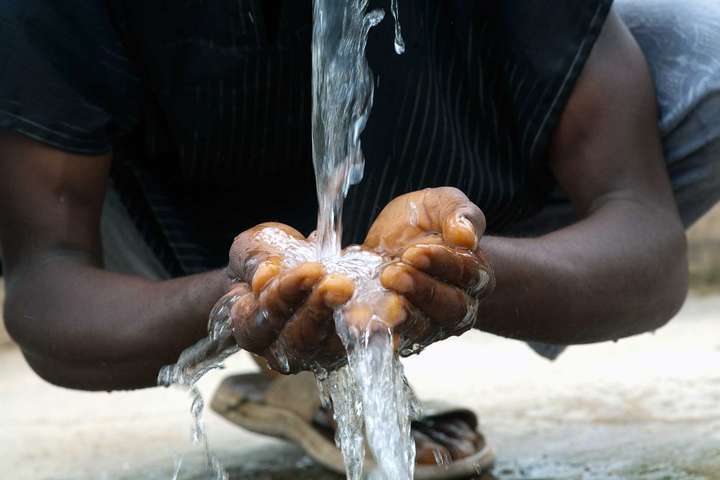 Kostbares Gut:  Der Verbrauch von  Trinkwasser wird sich  bis 2050 verdoppeln.