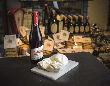 Belgisches Bier trifft auf italienischen Käse.