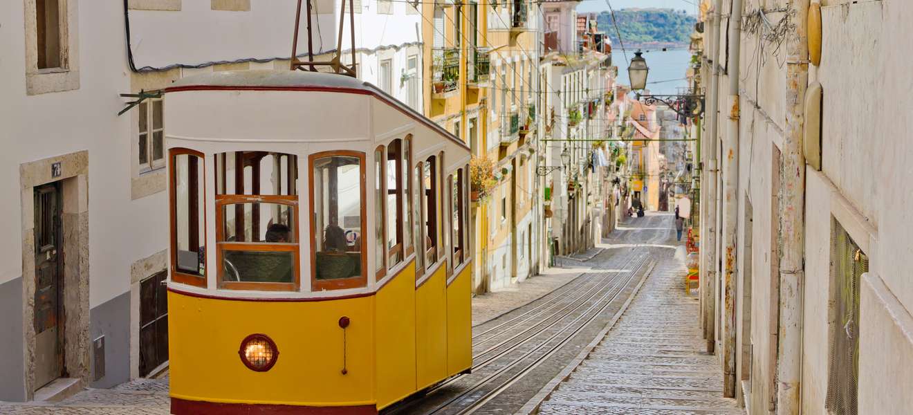 In Lissabon geht es mit den Coronazahlen steil bergauf – zum Leidwesen der Einheimischen und der Touristen.