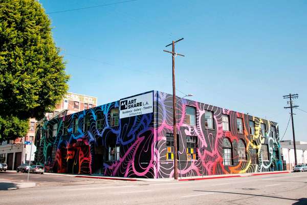 Kunst auf Augenhöhe, und ein Stück Widerstand gegen die Gentrifizierung der Stadt: Art Share L. A.