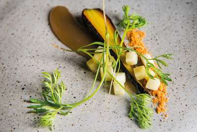 Frisch aus dem Garten auf den Teller: Das »Lasai« ist für seine Gemüseküche bekannt. / © Tomas Rangel