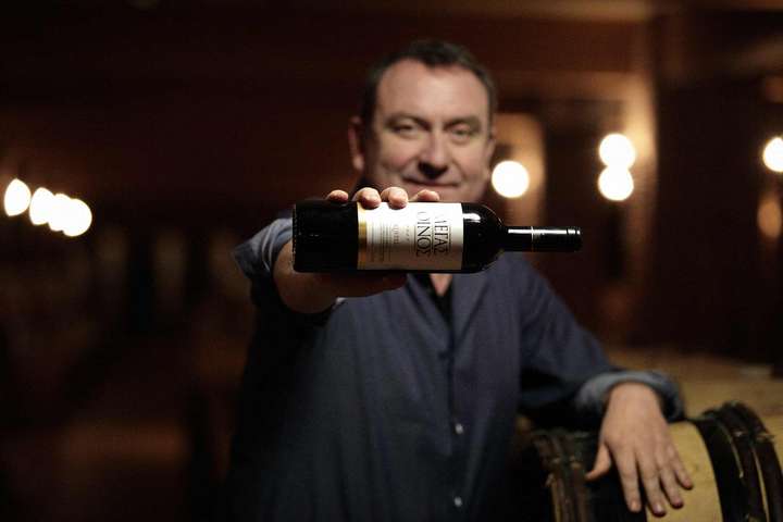 Winzer George Skouras erzeugt am Peloponnes stoffige Rotweine wie den Mega Oinos.