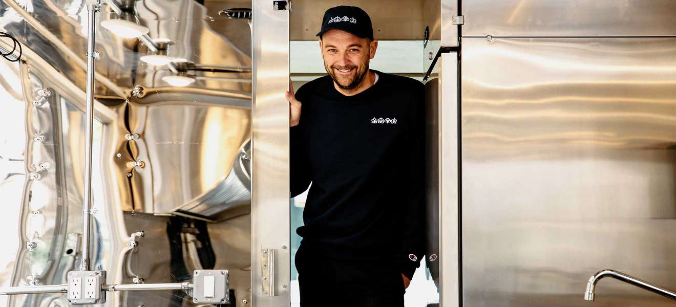 Mit seinem Food Truck liefert Daniel Humm seine kostenlosen Mahlzeiten zukünftig in verschiedene New Yorker Stadtteile.