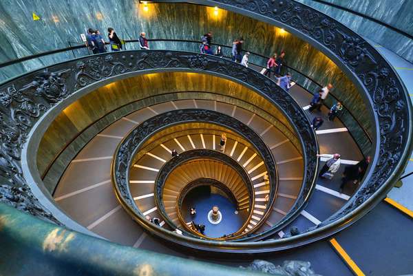 Die berühmte Bramante-Treppe in den Vatikanischen Museen.