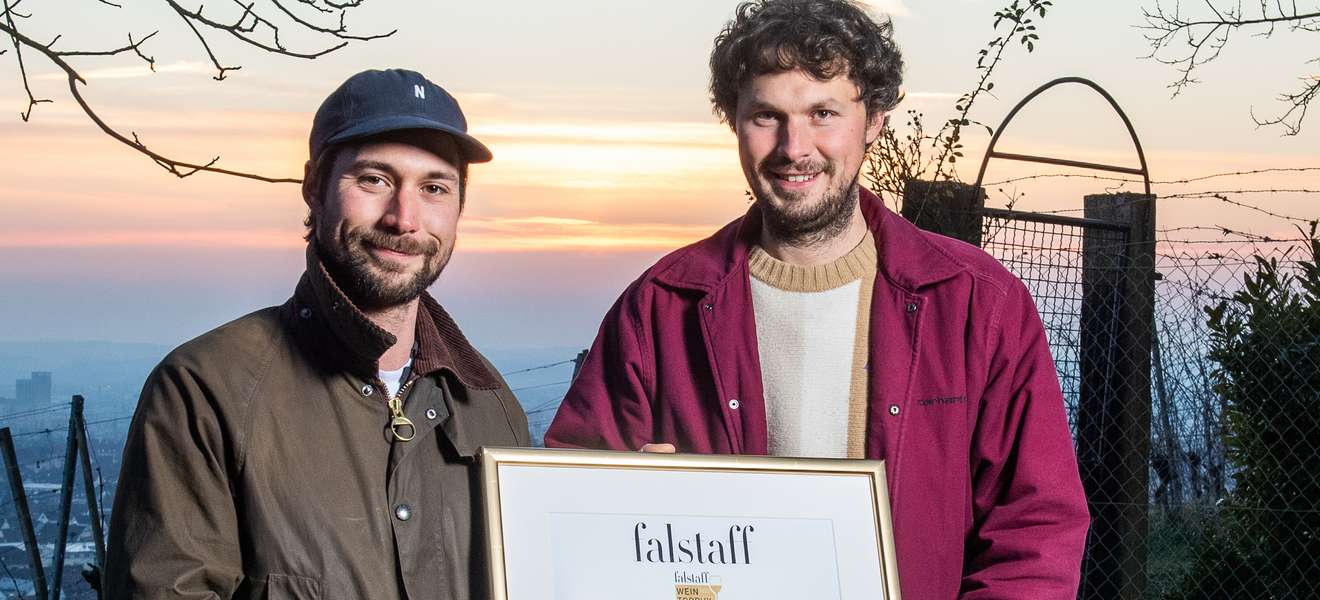 Die Falstaff Newcomer des Jahres 2022: Johannes und Christoph Schneider vom Weingut am Schlipf