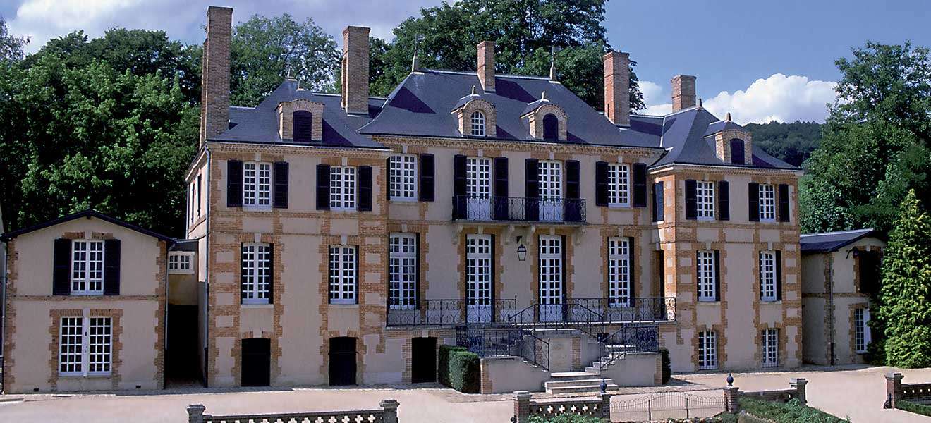 Vom Château de la Marquetterie in den Élysée-Palast?