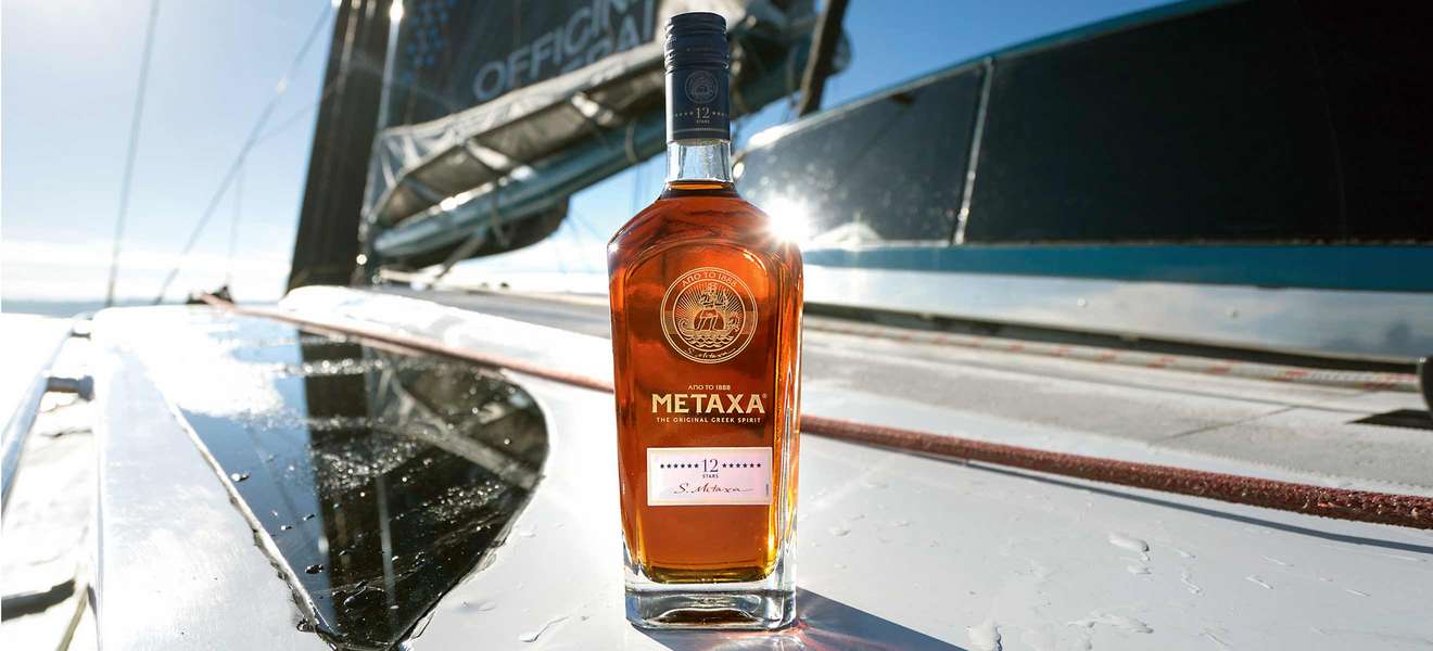 Ein griechischer Klassiker. Die Anzahl der Sterne auf der Metaxa-Flasche verrät die Reifezeit in Jahren.