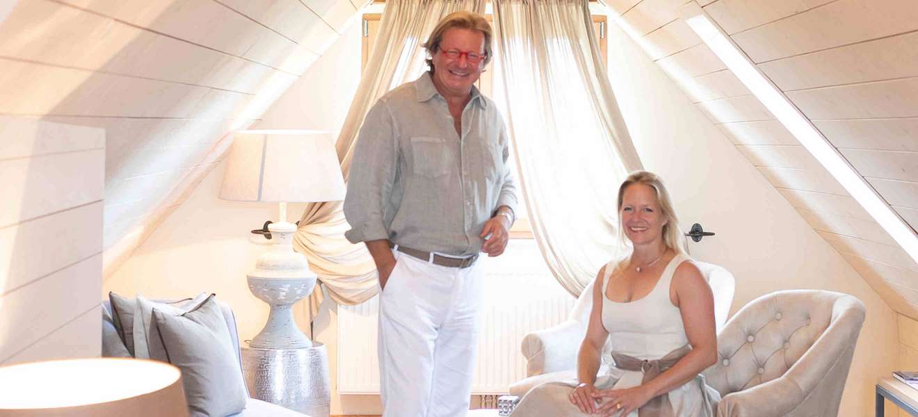 Barbara und Andreas Reinisch haben ein altes Bauernhaus und einen Kuhstall in der Südsteiermark zum luxuriösen Feriendomizil umgebaut.