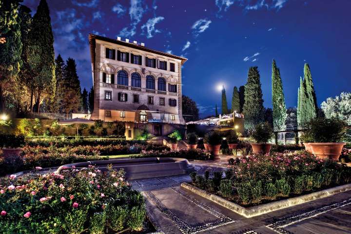 Eine Traumlocation: Das Hotel »Il Salviatino« über den Dächern von Florenz. / © Antonio Pistillo
