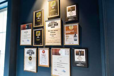 Erfolgreich: Mehr als 100 Auszeichnungen für BraufactuM-Biere. 