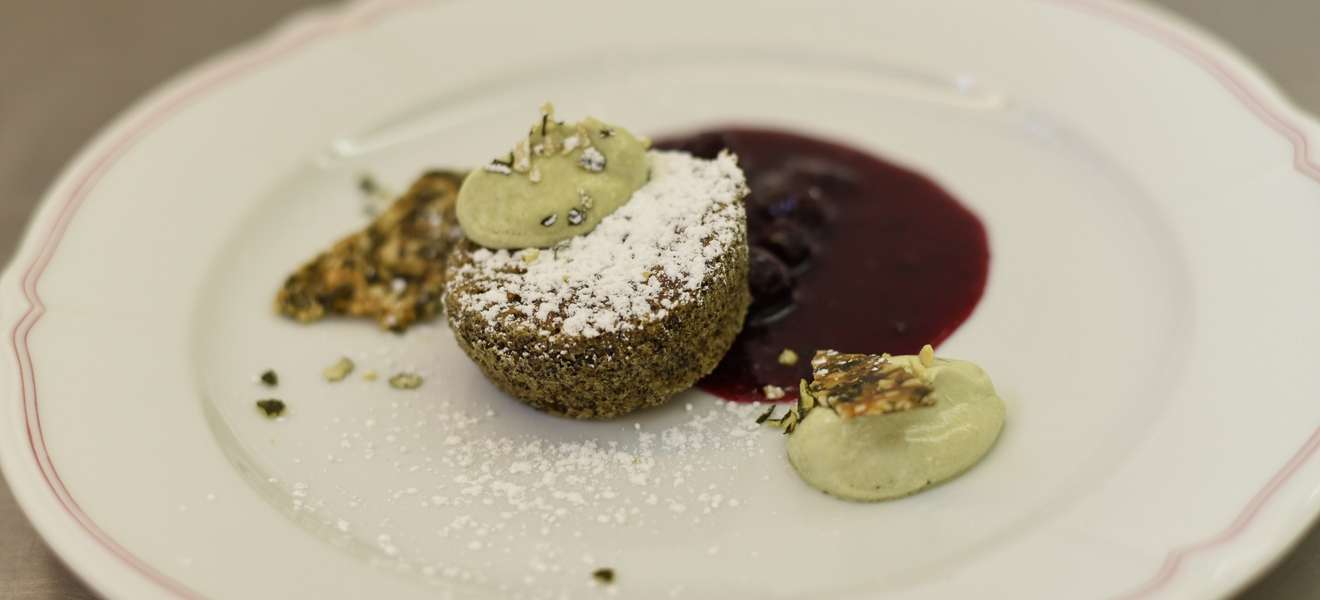 Michael Hebenstreit, Küchenchef des Restaurants »Eckstein«, verrät das Rezept für sein Dessert.