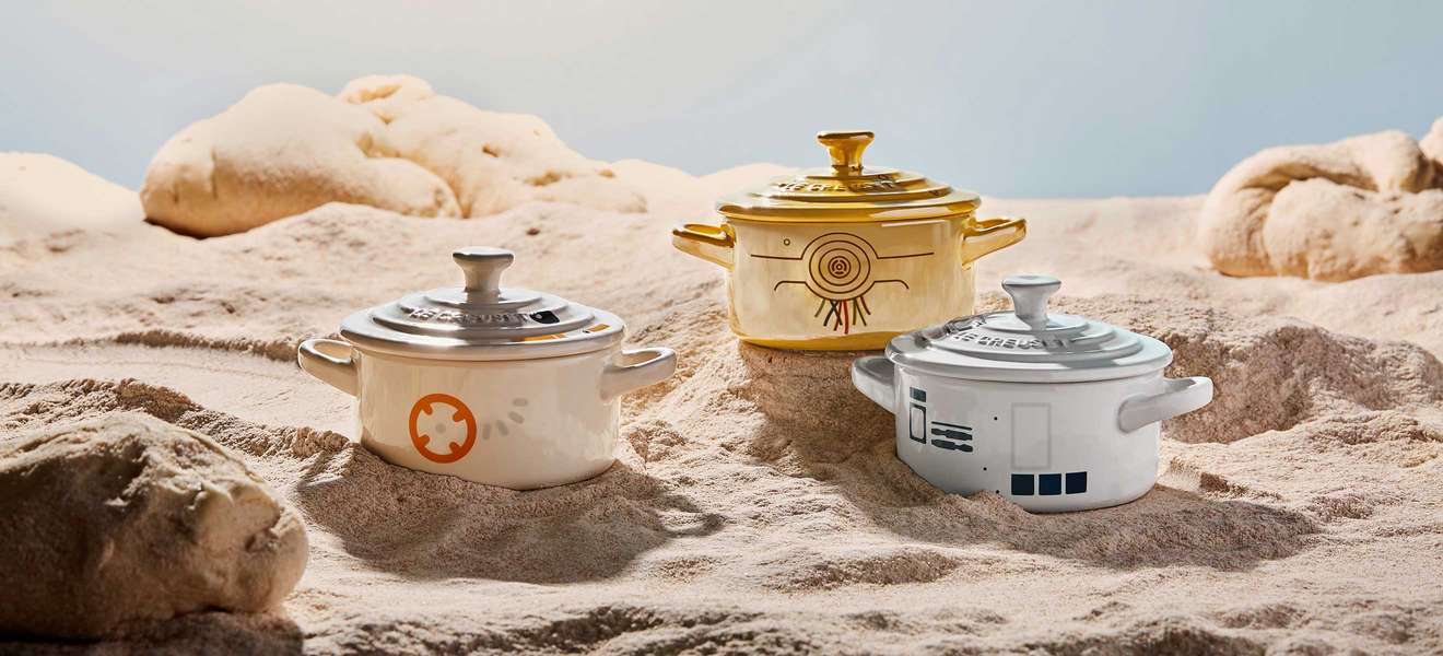 Die drei Mini-Cocottes wurden jeweils ihren Droiden-Vorbildern – R2-D2™, C-3PO™ und BB-8™ – nachempfunden.