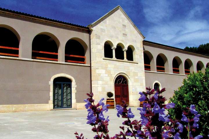 Das Weingut Mas Alta, 1999 von der Familie Vanhoutte gegründet. / Foto: beigestellt