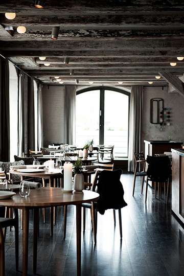 »Noma«: Tischtücher ­Fehlanzeige, hier regiert ­Purismus gepaart mit ­dänischem Design / Foto: beigestellt