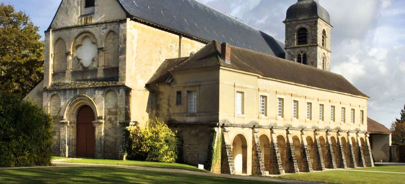 Schon Mitte des 17. Jahrhunderts arbeitete man im Kloster von Hautvillersdaran »den besten Wein der Welt« zu kreieren. 